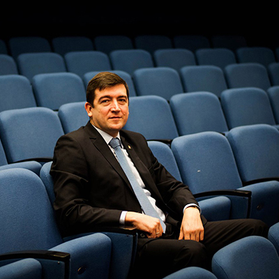 СЕРГІЙ МАКАРОВ